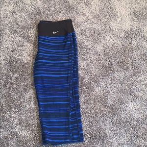Nike Yoga Capris